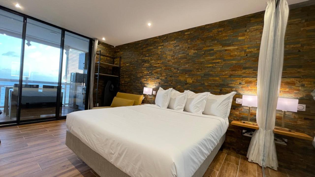 Vue Mer & Rocher - Okavango Blue Studio Le Diamant Exterior foto